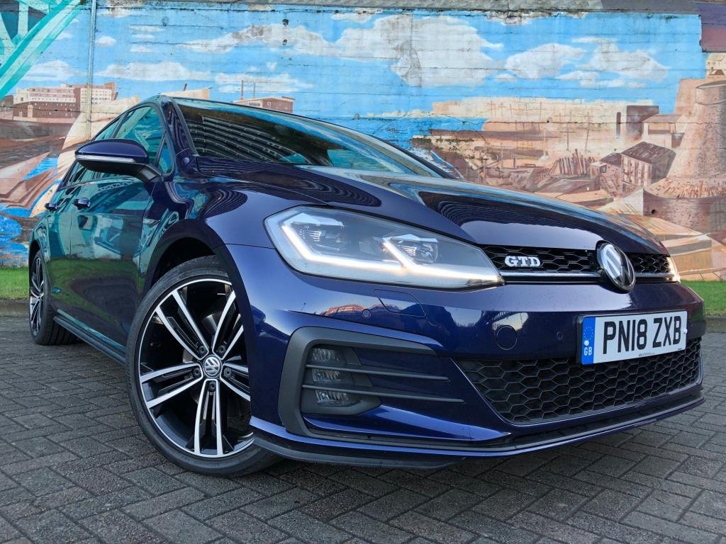 View our VOLKSWAGEN GOLF
