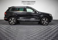 USED 2015 15 VOLKSWAGEN TOUAREG 3.0 V6 R-LINE TDI BLUEMOTION TECHNOLOGY 5d 259 BHP Click&Collect / Home Delivery