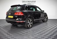 USED 2015 15 VOLKSWAGEN TOUAREG 3.0 V6 R-LINE TDI BLUEMOTION TECHNOLOGY 5d 259 BHP Click&Collect / Home Delivery