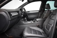 USED 2015 15 VOLKSWAGEN TOUAREG 3.0 V6 R-LINE TDI BLUEMOTION TECHNOLOGY 5d 259 BHP Click&Collect / Home Delivery