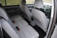 USED 2009 09 VOLKSWAGEN TOURAN 1.9 SE TDI 5d 103 BHP www.suffolkcarcentre.co.uk - Located at Ilketshall