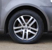 USED 2009 09 VOLKSWAGEN TOURAN 1.9 SE TDI 5d 103 BHP www.suffolkcarcentre.co.uk - Located at Ilketshall