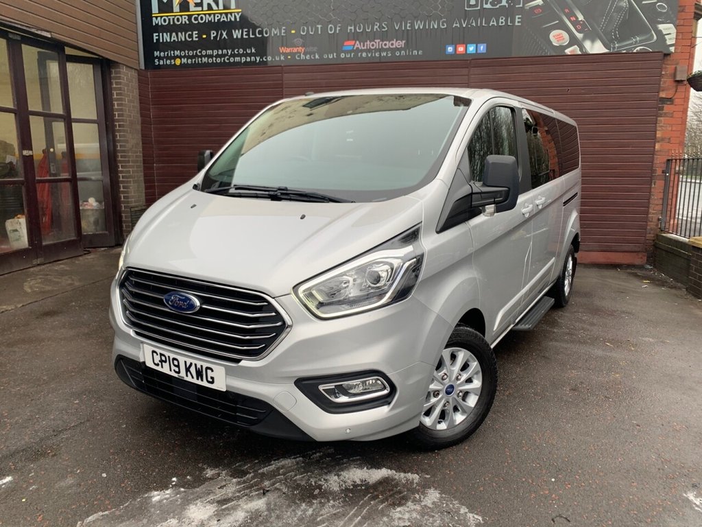 View our FORD TOURNEO CUSTOM