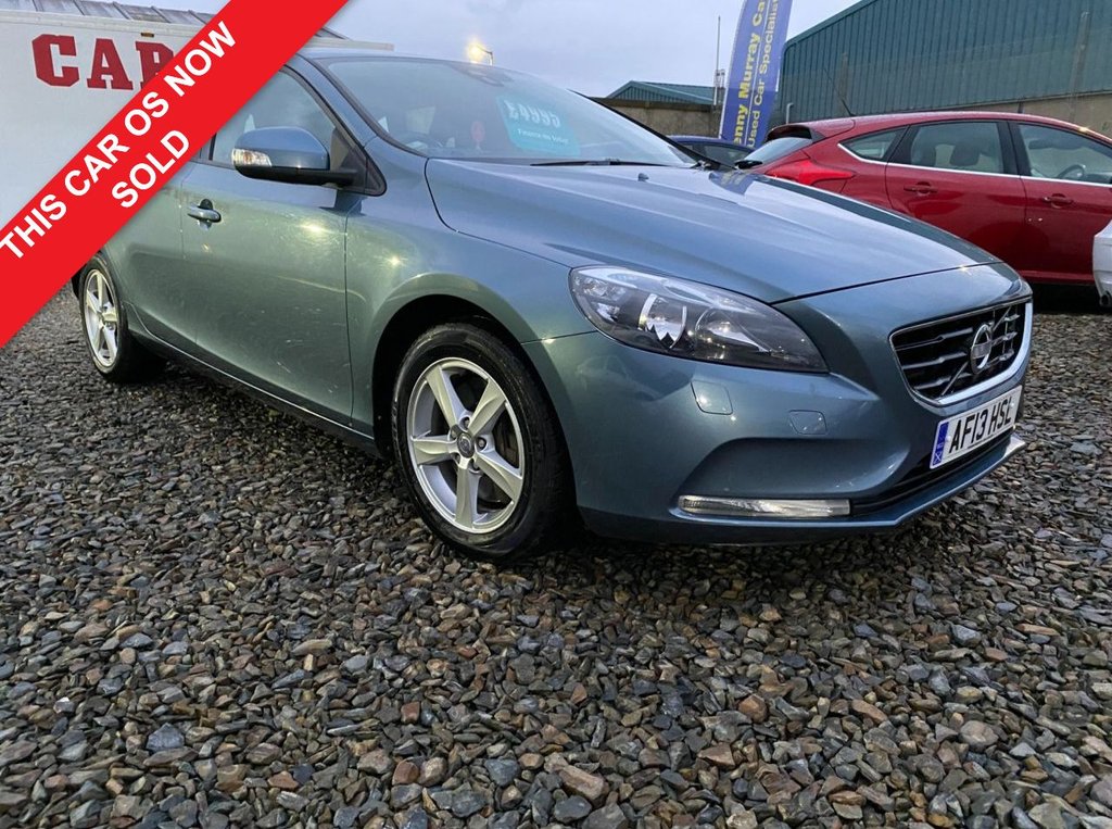 View our VOLVO V40
