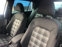 USED 2016 66 VOLKSWAGEN GOLF 2.0 GTD DSG 5d 182 BHP This Lovely Volkswagen Golf GTD has a full Vw service history
