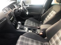 USED 2016 66 VOLKSWAGEN GOLF 2.0 GTD DSG 5d 182 BHP This Lovely Volkswagen Golf GTD has a full Vw service history