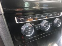 USED 2016 66 VOLKSWAGEN GOLF 2.0 GTD DSG 5d 182 BHP This Lovely Volkswagen Golf GTD has a full Vw service history