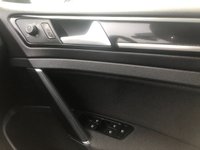 USED 2016 66 VOLKSWAGEN GOLF 2.0 GTD DSG 5d 182 BHP This Lovely Volkswagen Golf GTD has a full Vw service history