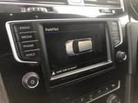 USED 2016 66 VOLKSWAGEN GOLF 2.0 GTD DSG 5d 182 BHP This Lovely Volkswagen Golf GTD has a full Vw service history