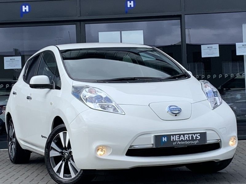 View our NISSAN LEAF