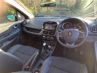 USED 2019 69 RENAULT CLIO 0.9 GT LINE TCE 5d 89 BHP STUNNING CLIO GT LINE 'ID FLAME RED METALLIC &pound;695, HUGE SPECIFICATION/HUGE SAVING ON LIST PRICE WHEN NEW !!!!  1 OWNER FROM BRAND NEW HAVING COVERED ONLY 11,960 MILES. WHY BUY NEW ????