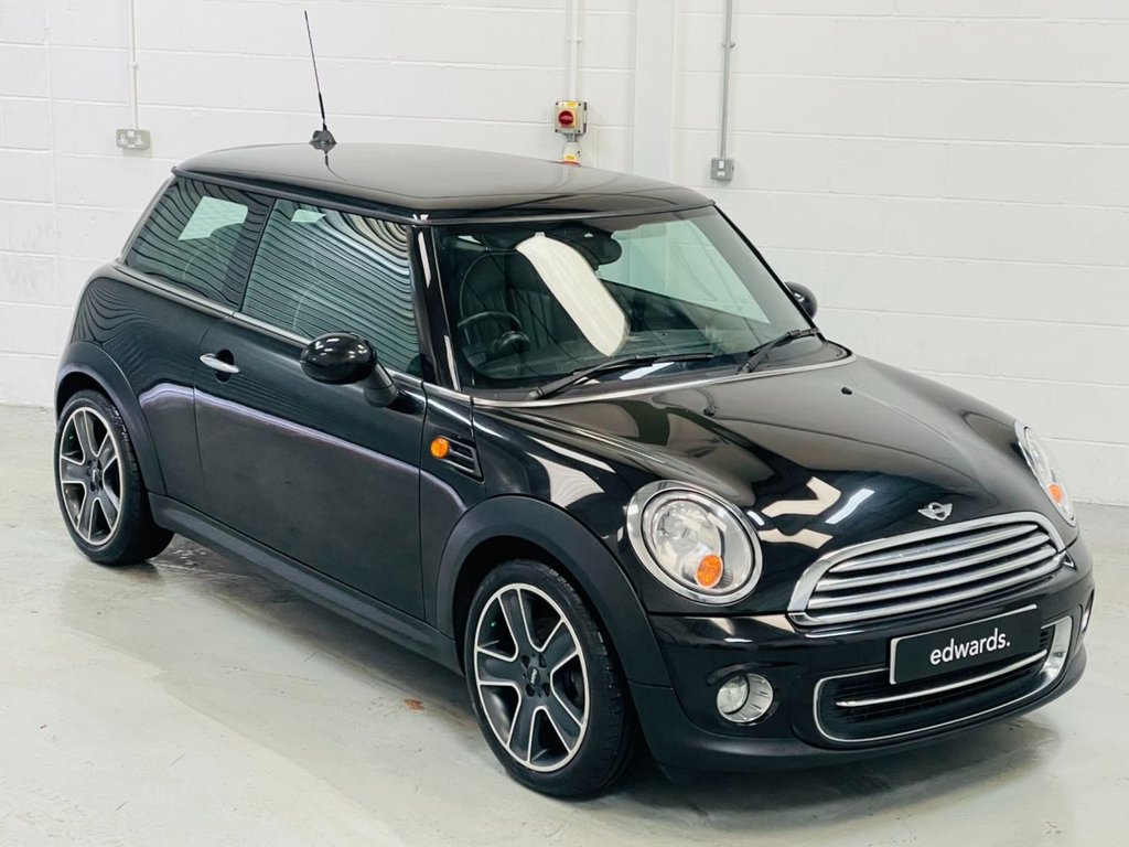 View our MINI HATCH COOPER