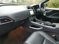 USED 2017 17 JAGUAR F-PACE 2.0 R-SPORT AWD 5d 238 BHP ZERO DEPOSIT FINANCE AVAILABLE