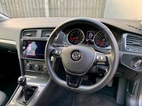 USED 2019 68 VOLKSWAGEN GOLF 1.5 SE NAVIGATION TSI EVO 5d 129 BHP 