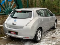 USED 2017 17 NISSAN LEAF 0.0 ACENTA 5d 109 BHP 30KW 2017 NISSAN LEAF ACCENTA 30KW 5DR- BRILLIANT SILVER METALLIC- 27,500 MILES ONLY- 2 FORMER KEEPERS - SATELLITE NAVIGATION - 2 X ORIGINAL NISSAN CHARGING CABLES- MUST BE ONE OF THE CHEAPEST LEAF's IN THE UK @ UNDER &pound;10,000.00.  RESERVE NOW !!!!!