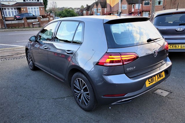 View our VOLKSWAGEN GOLF