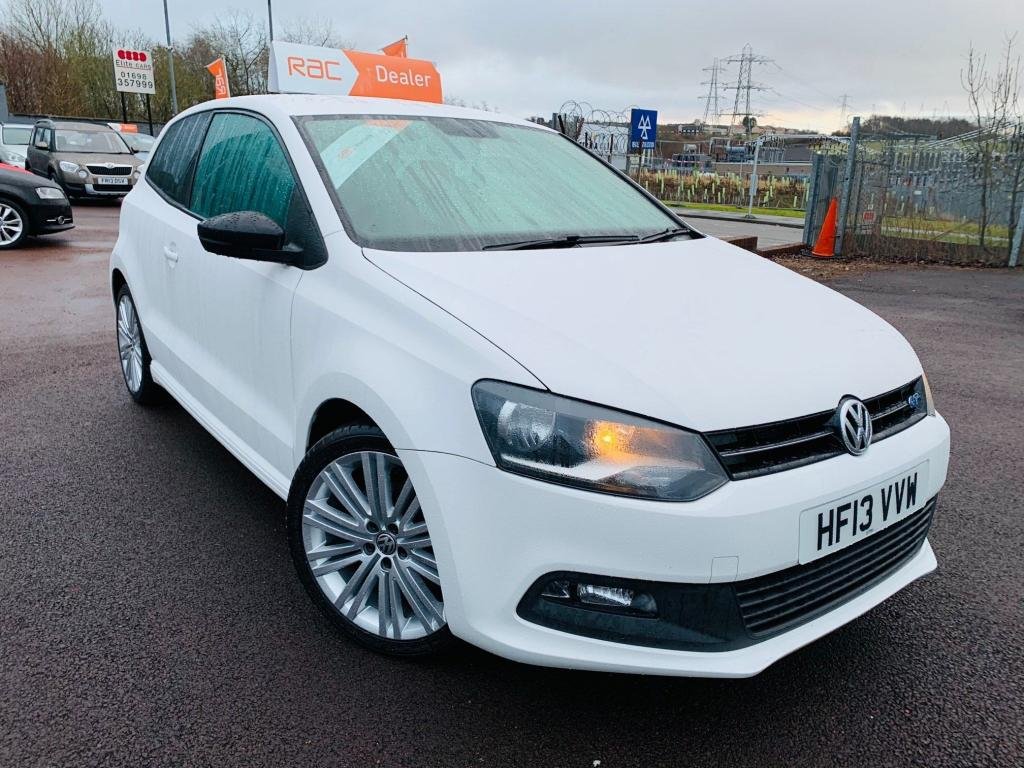View our VOLKSWAGEN POLO