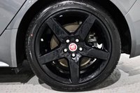 USED 2016 16 JAGUAR XE 2.0 R-SPORT 4d 178 BHP 