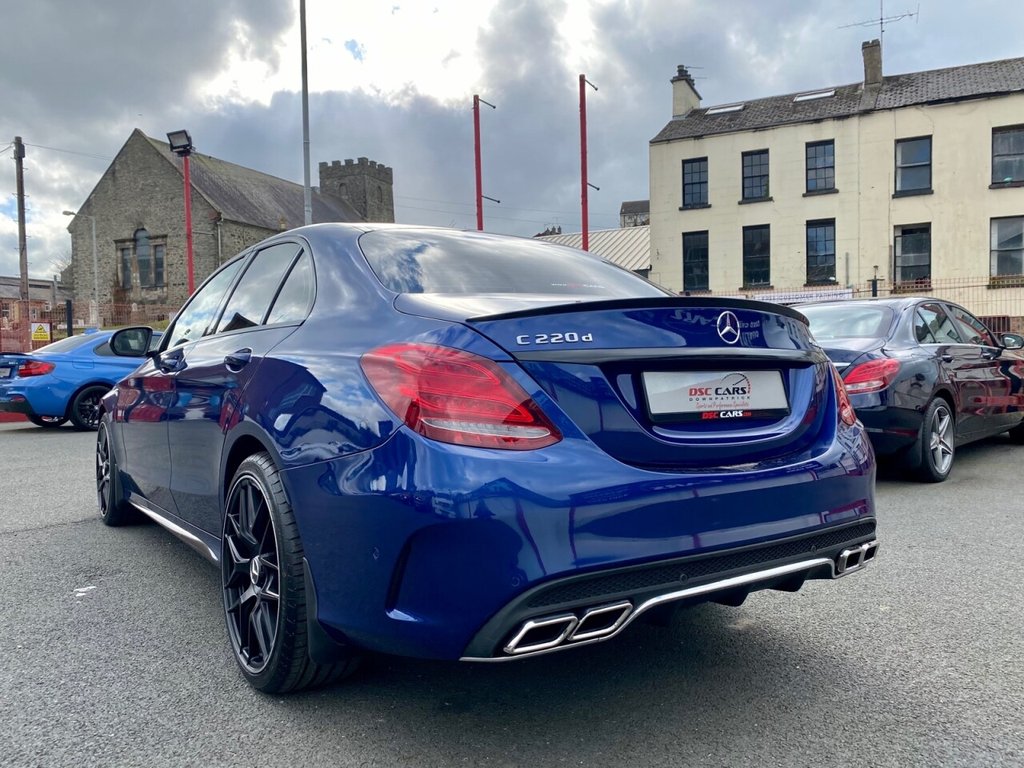 USED 2017 67 MERCEDES-BENZ C CLASS 2.1 C 220 D 4MATIC AMG LINE 4d 170 BHP 4MATIC!