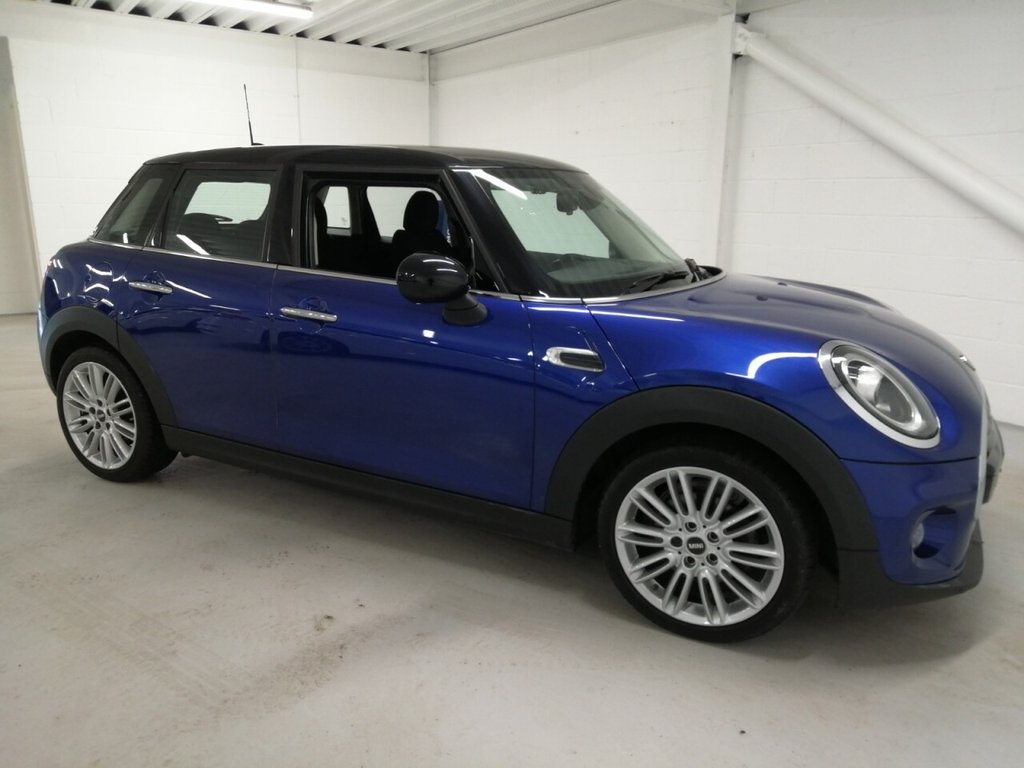 View our MINI HATCH COOPER