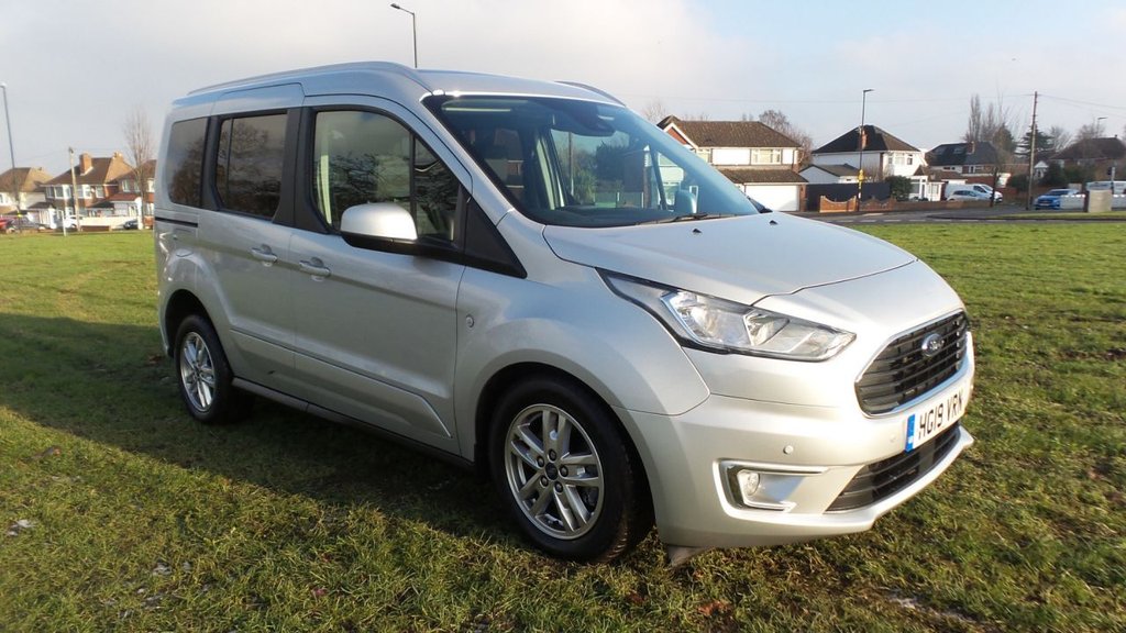 View our FORD TOURNEO CONNECT
