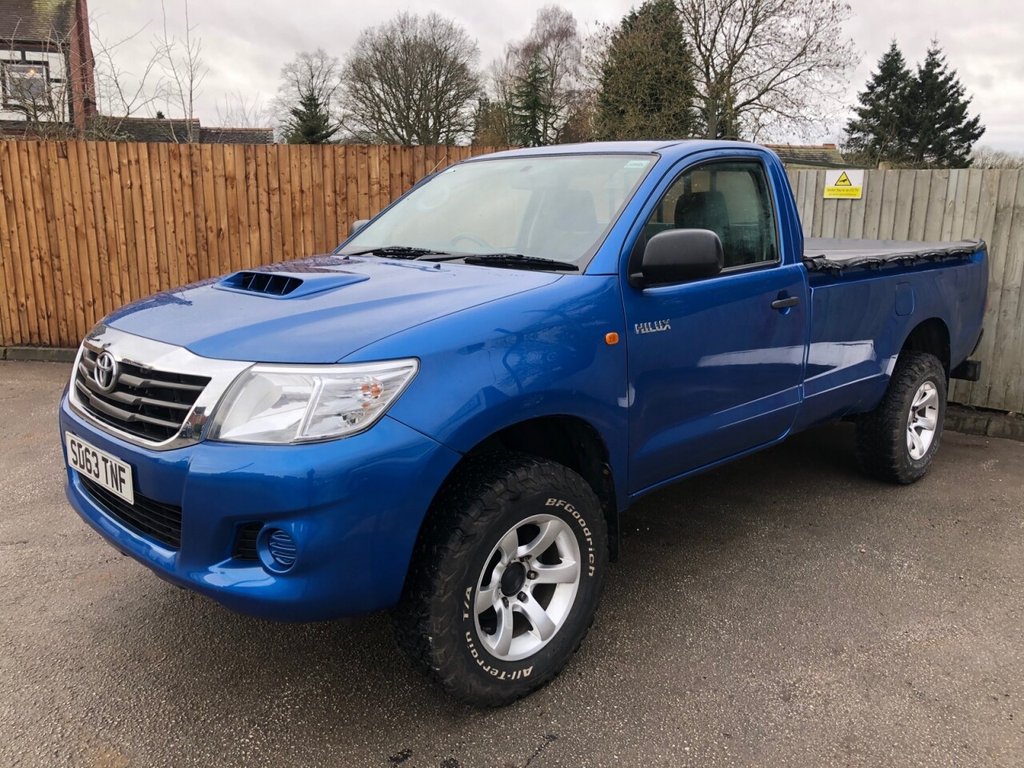 View our TOYOTA HI-LUX