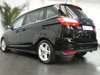 USED 2017 17 FORD GRAND C-MAX 2.0 TITANIUM TDCI 5d 148 BHP SAT NAV PANORAMIC SUNROOF 7 SEATS