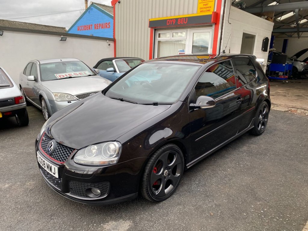 View our VOLKSWAGEN GOLF