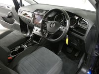 USED 2017 67 VOLKSWAGEN TOURAN 1.4 SEL TSI BLUEMOTION TECHNOLOGY DSG 5d 148 BHP 7 SEATS SAT NAV STUNNING EXAMPLE