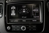 USED 2017 67 VOLKSWAGEN TOUAREG 3.0 V6 R-LINE TDI BLUEMOTION TECHNOLOGY 5d 259 BHP 