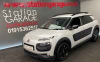 USED 2015 15 CITROEN C4 CACTUS 1.6 BLUEHDI FLAIR 5d 98 BHP BLACK ALLOYS AND PEARL WHITE