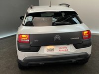 USED 2015 15 CITROEN C4 CACTUS 1.6 BLUEHDI FLAIR 5d 98 BHP BLACK ALLOYS AND PEARL WHITE