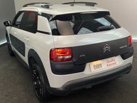 USED 2015 15 CITROEN C4 CACTUS 1.6 BLUEHDI FLAIR 5d 98 BHP BLACK ALLOYS AND PEARL WHITE
