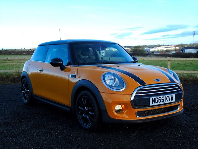 2015 09 MINI Hatch Cooper 1.5 COOPER 3d 134 BHP