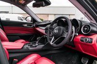 USED 2017 67 ALFA ROMEO GIULIA 2.0 TB VELOCE 4d 277 BHP SAT NAV+280BHP+ELEC SEATS