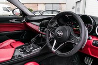 USED 2017 67 ALFA ROMEO GIULIA 2.0 TB VELOCE 4d 277 BHP SAT NAV+280BHP+ELEC SEATS