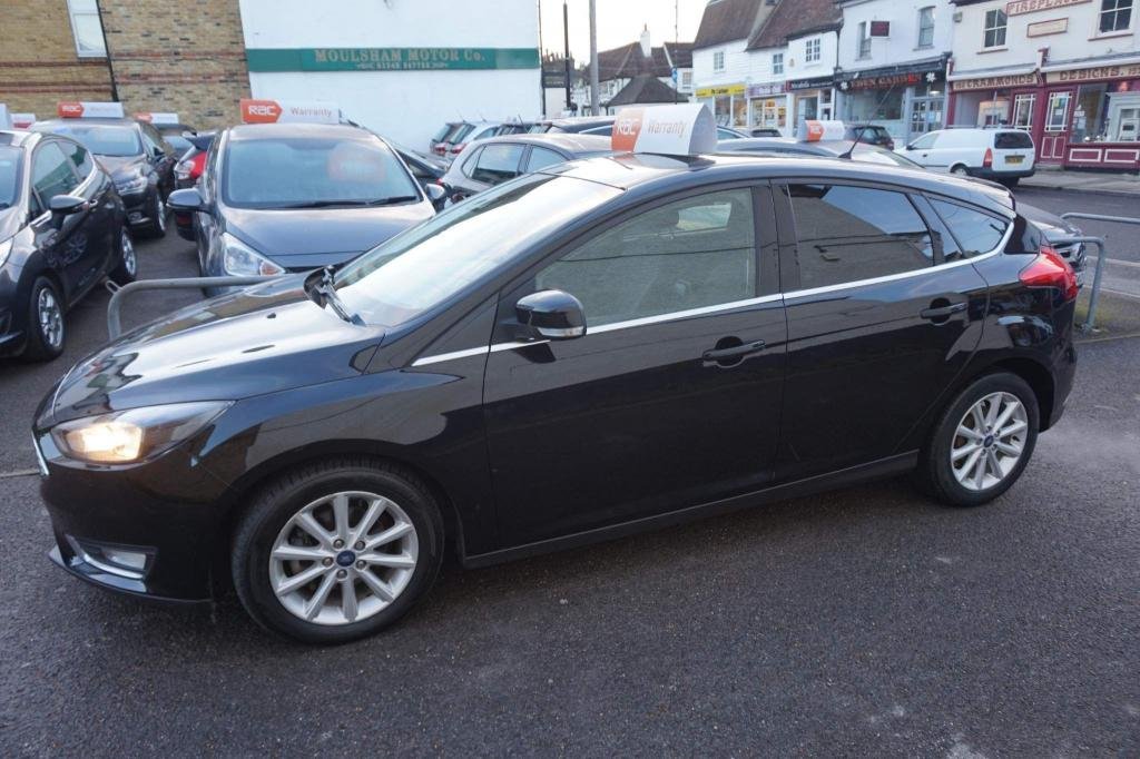 View our FORD FOCUS