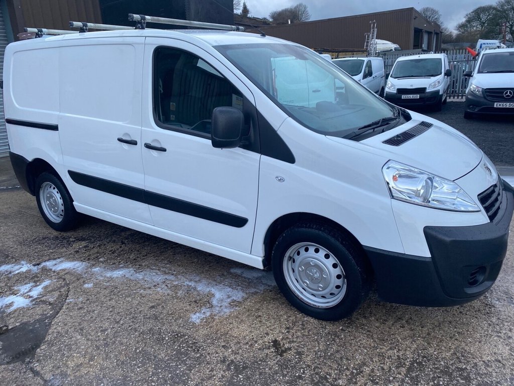 View our PEUGEOT EXPERT