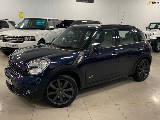 View our MINI COUNTRYMAN