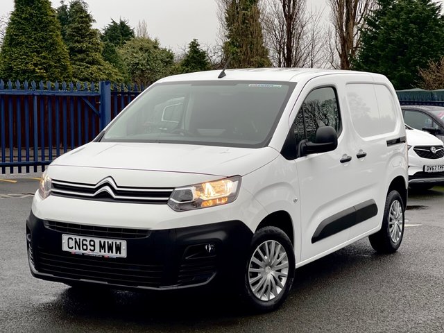 View our CITROEN BERLINGO