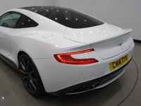 USED 2014 14 ASTON MARTIN VANQUISH 5.9 V12 (565 BHP) TOUCHTRONIC AUTO (2+2)  COUPE 2DR..CARBON..STRATUS WHITE METALLIC..BANG AND OLUFSEN..E/M/HEATED LEATHERS..RED STITCH..R/CAMERA..CERAMIC BRAKES STRATUS WHITE+CARBON+R/CAM+NAV+BANG & OLUFSEN