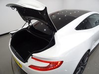 USED 2014 14 ASTON MARTIN VANQUISH 5.9 V12 (565 BHP) TOUCHTRONIC AUTO (2+2)  COUPE 2DR..CARBON..STRATUS WHITE METALLIC..BANG AND OLUFSEN..E/M/HEATED LEATHERS..RED STITCH..R/CAMERA..CERAMIC BRAKES STRATUS WHITE+CARBON+R/CAM+NAV+BANG & OLUFSEN