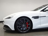 USED 2014 14 ASTON MARTIN VANQUISH 5.9 V12 (565 BHP) TOUCHTRONIC AUTO (2+2)  COUPE 2DR..CARBON..STRATUS WHITE METALLIC..BANG AND OLUFSEN..E/M/HEATED LEATHERS..RED STITCH..R/CAMERA..CERAMIC BRAKES STRATUS WHITE+CARBON+R/CAM+NAV+BANG & OLUFSEN