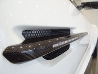USED 2014 14 ASTON MARTIN VANQUISH 5.9 V12 (565 BHP) TOUCHTRONIC AUTO (2+2)  COUPE 2DR..CARBON..STRATUS WHITE METALLIC..BANG AND OLUFSEN..E/M/HEATED LEATHERS..RED STITCH..R/CAMERA..CERAMIC BRAKES STRATUS WHITE+CARBON+R/CAM+NAV+BANG & OLUFSEN