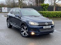 USED 2013 13 VOLKSWAGEN TOUAREG 3.0 V6 R-LINE TDI BLUEMOTION TECHNOLOGY 5d 242 BHP HEATED STEERING WHEEL++HEATED SEATS