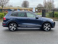 USED 2013 13 VOLKSWAGEN TOUAREG 3.0 V6 R-LINE TDI BLUEMOTION TECHNOLOGY 5d 242 BHP HEATED STEERING WHEEL++HEATED SEATS