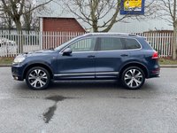 USED 2013 13 VOLKSWAGEN TOUAREG 3.0 V6 R-LINE TDI BLUEMOTION TECHNOLOGY 5d 242 BHP HEATED STEERING WHEEL++HEATED SEATS