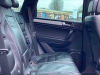 USED 2013 13 VOLKSWAGEN TOUAREG 3.0 V6 R-LINE TDI BLUEMOTION TECHNOLOGY 5d 242 BHP HEATED STEERING WHEEL++HEATED SEATS