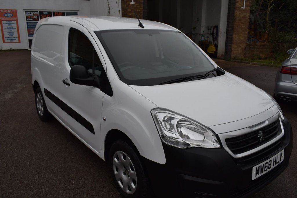 View our PEUGEOT PARTNER