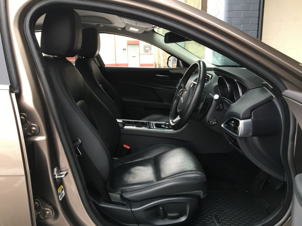 USED 2017 17 JAGUAR XE 2.0 PORTFOLIO 4d 178 BHP 